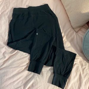 Lululemon sweats